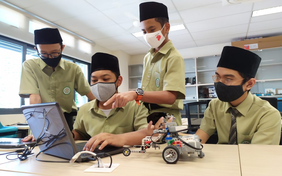 Madrasah Al-Arabiah Students on par with Students from other schools in Evaluation for ‘global efficiency’